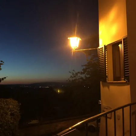 Tuscan Apartmán